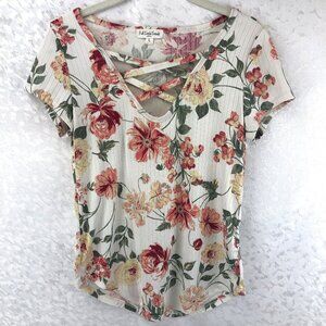 Full Circle Trends Cream and Floral Front Crisscross V-Neck Shortsleeve Blouse
